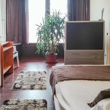 Three Bedroom Holiday In إغير