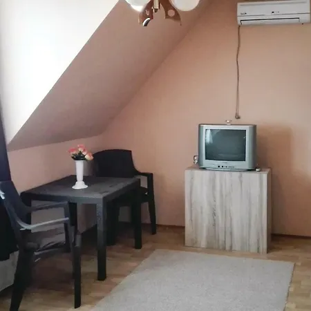 Three Bedroom Holiday In إغير